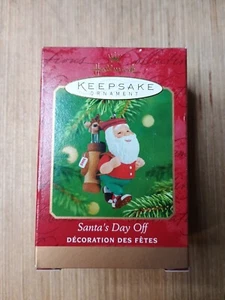 2001 Hallmark Keepsake Ornament Santa's Day Off`Santa With Golf Bag - Picture 1 of 7