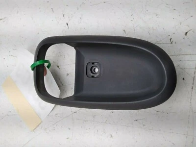 Bisel manija puerta interior lado conductor kia optima 2001-2006 Foto 1 de 3