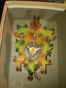 Vintage deutsche einzelne 1/4 Stunden Kuckucksuhr klein - Bild 1 von 4