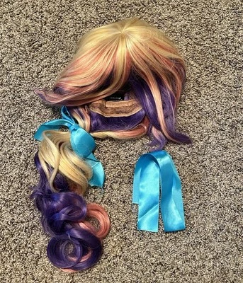 Peluca Arda - Rubia Dorada Onda Rizada - Púrpura/Rosa - RARA - Princesa Cadencia MLP Foto 1 de 2