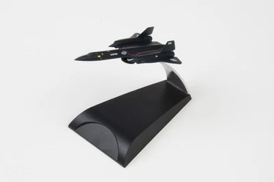 56263 Dragon Models SR-71A Blackbird 1/400 Model #61-7964 USAF 9th SRW - Image 1 of 2
