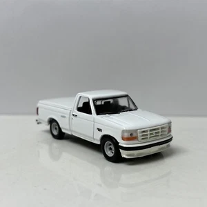 1994 94 Ford F-150 SVT Lightning Collectible 1/64 Scale Diecast Diorama Model - Picture 1 of 5