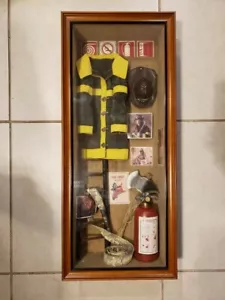 Vintage Feuerwehrmann Firefighter 182223 Shadow Box About Face Designs 26x11x4,5" - Bild 1 von 10