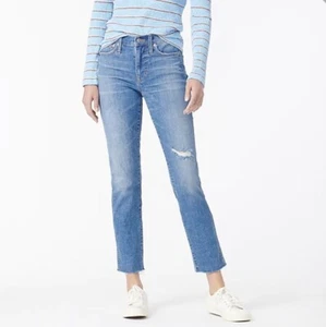 J. Crew NWT Petite 9" Vintage Straight Jean in Wainscott Wash - Size 31P - Picture 1 of 4
