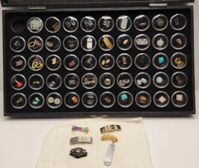 50 más Keep Collective collar dijes y vitrina. Foto 1 de 4