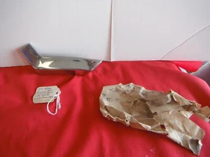 NOS 1957 FORD FAIRLANE 500 2 DOOR HT & CONVERTIBLE LH DOOR LOWER REAR MOLDING - Picture 1 of 10