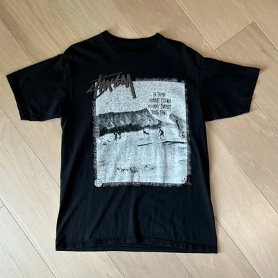 Camiseta de surf Stussy vintage negra manga corta grande para hombre  Foto 1 de 3