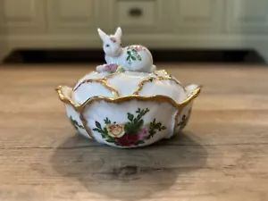 Royal Albert Old Country Roses Bunny Gift Box With Lid - Picture 1 of 5