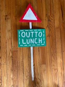 Vintage "OUT TO LUNCH" WOOD HANDPAINTED SIGN Interior Design - Picture 1 of 5