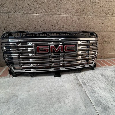 2022-2024 GMC Sierra 1500 Denali Front Upper Grill Bright Chrome OEM Used - Image 1 of 4