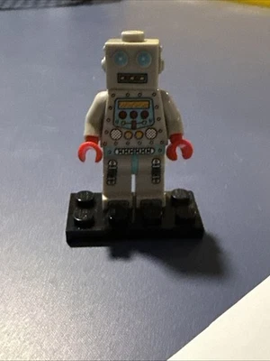 LEGO 8827 Minifigura Coleccionable 2012 Serie 6 Robot Mecánico  Foto 1 de 4