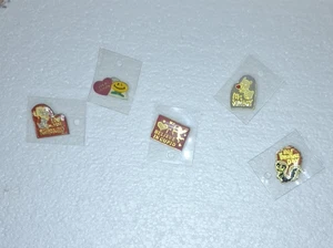 5 Love Pins - Picture 1 of 6