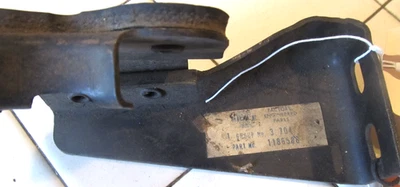 1959 BUICK NOS MUFFLER HANGER RT REAR 1186588-FOR DUAL EXHAUST JOBS - Image 1 of 4