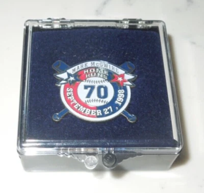 St. Louis Cardinals MARK McGWIRE  MLB Baseball Pin in case - 70 HR Season 1998 - Image 1 of 2