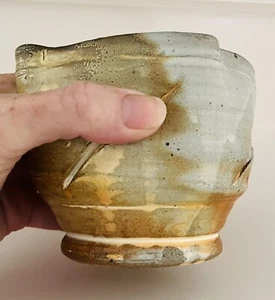 Studio Pottery Yunomi Vessel Tea Cup Signed “Quin” Square Shino Glaze - Picture 1 of 10
