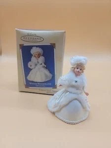 Hallmark Keepsake Ornament 2002 Madame Alexander Winter Wonderland (N) - Picture 1 of 3