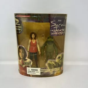 The Sarah Jane Adventures Sarah & Child Slitheen Action Figure Set New - Picture 1 of 6