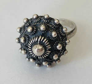 Vintage etruskischer Sterlingsilber Kugel Perle Kuppel Punkte Ring Größe 9 - Bild 1 von 12