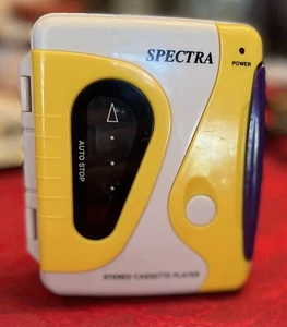 Spectra WR-10 Tragbarer Stereo Kassettenspieler Getestet - Bild 1 von 6
