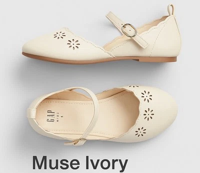 👡 $49 Gap Marfil Mary Jane Zapatos Ojales Ballet Pisos Niña Juventud 4 Foto 1 de 4