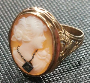 ViNtAge Estate Jewelry SOLID 14k Yellow GOLD Cameo Ring 3Grams Size 7, Excellent - Picture 1 of 9