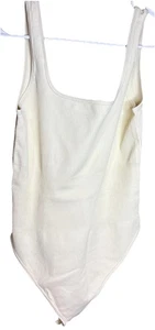 OQQ Women’s Size XL Creme Ribbed bodysuit Waist Snatching - Bild 1 von 4