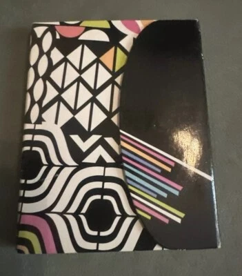 NEW Staples Mini Pocket Notebook Journal. W/magnetic Closure & Pen.Trifold Style - Image 1 of 4