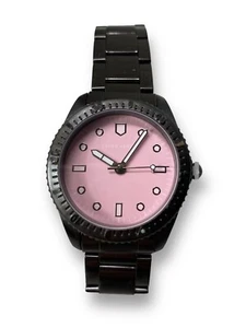 Laura Ashley Women's Diver Bracelet Watch LA2070GN 32mm - Picture 1 of 7