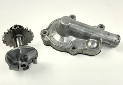 03 Yamaha YZ250 YZ 250 Motor Bomba de Agua Eje Impulsor Engranaje Cubierta Foto 1 de 3