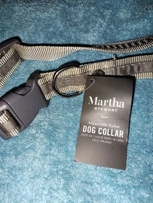 COLLAR PERRO NAILON AJUSTABLE MARTHA STEWART TALLA 20 Foto 1 de 3
