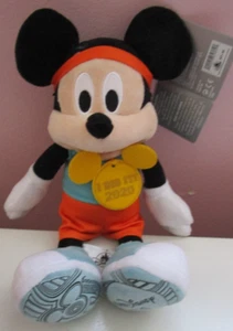Nuevo Disney Mickey Plush Run 2020 I Did It Marathon 11 pulgadas de alto nuevo con etiquetas - Imagen 1 de 3