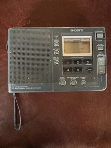 Sony ICF-SW30 12 Band Short Wave Radio  TESTED & Working - Picture 1 of 5