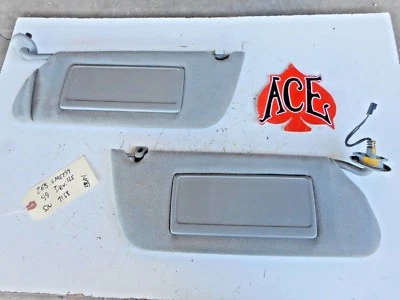 95-99 Cadillac DeVille OEM Cloth Sun Visor Set with lights Gray Cloth 1995-1999 Foto 1 de 4