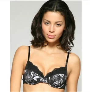 Sujetador Calvin Klein f3067 34B con estampado negro forrado contorno semi con alambre nuevo con etiquetas - Imagen 1 de 1