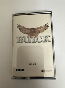 De colección Buick '82 Publicidad Promo RCA Cassette Cinta Lista de Reproducción 1982 Nuevo Sellado - Imagen 1 de 5