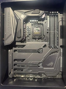 ASUS ROG MAXIMUS VIII FORMULA, LGA 1151, Intel (90MB0MV0-M0EAY0) Motherboard - Bild 1 von 5
