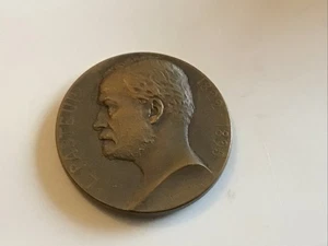 Louis Pasteur 1822-1895 French Bronze Medal 1930 Congress Medal Original Box - Picture 1 of 6