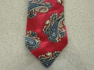 Rooster West End Collection Tie Paisley Pattern Red Made In USA Silk Foulard - Picture 1 of 4