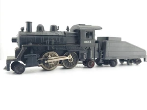 *READ* Lionel? HO Scale 2-4-2 Steam Locomotive 0642 & Tender Model Train Tested - Picture 1 of 15