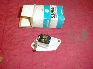 NOS MOPAR 1969-71 C BODY WAGON TAILGATE WiNDOW LIMIT SWITCH - Foto 1 di 1