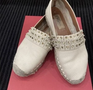 Valentino Womens Soft Cream Canvas Stud Leather Flat Shoes EUR 35 / 5 - Picture 1 of 5
