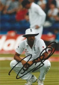 ENGLAND: RAVI BOPARA SIGNED 6x4 TEST ACTION PHOTO+COA - Picture 1 of 1