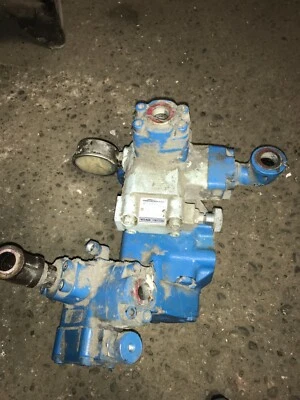 Vickers pump, #251263, #02J8, Free Shipping to lower 48, With warranty. - Image 1 of 4