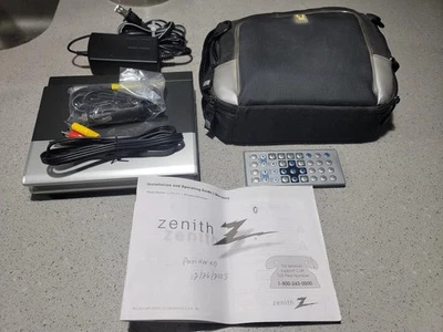 Reproductor de DVD portátil Zenith DPA314 - Probado - Control remoto, estuche, cargador, manual Foto 1 de 4