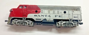 Bachmann Santa Fe locomotiva diesel 307 scala HO treno funzionante - Foto 1 di 7