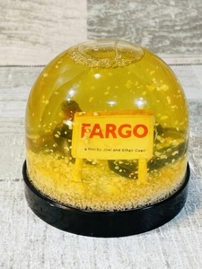 Vintage FARGO SNOW GLOBE (Car Crash) poligramma video promozionale da collezione - Foto 1 di 5
