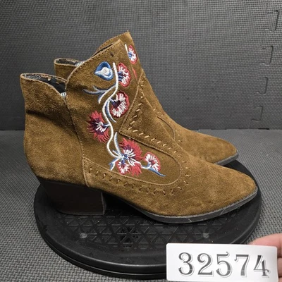 Carlos Santana Boots Womens Size 8 Brown Suede Embroidered Western Ankle Booties - Image 1 of 4