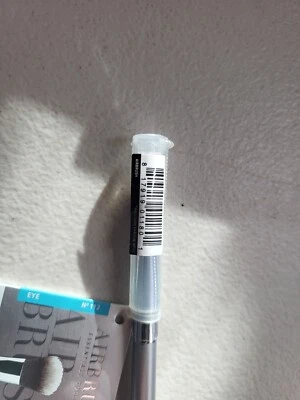 **NEW** IT Cosmetics for Ulta - #112 Airbrush Precision Eyeshadow Brush - Image 1 of 4