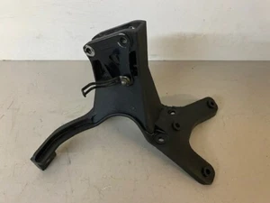 SUZUKI GSX-R 600 SRAD FRONT FAIRING BRACKET - Picture 1 of 3