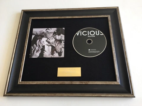 PERSONALLY SIGNED/AUTOGRAPHED HALESTORM - VICIOUS FRAMED CD PRESENTATION Cover